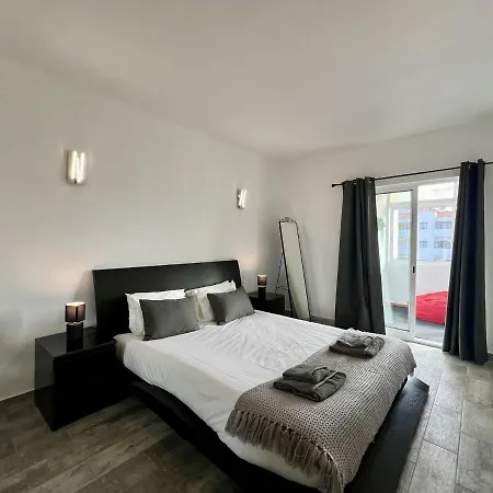 Apartment 10 By Homing *